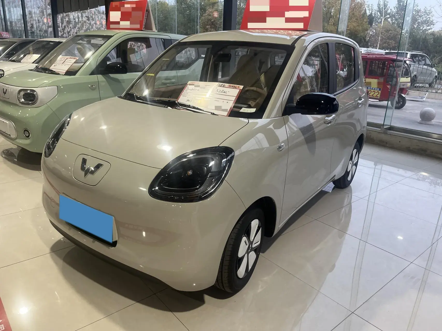 2025 WULING HONGGUANG view 1