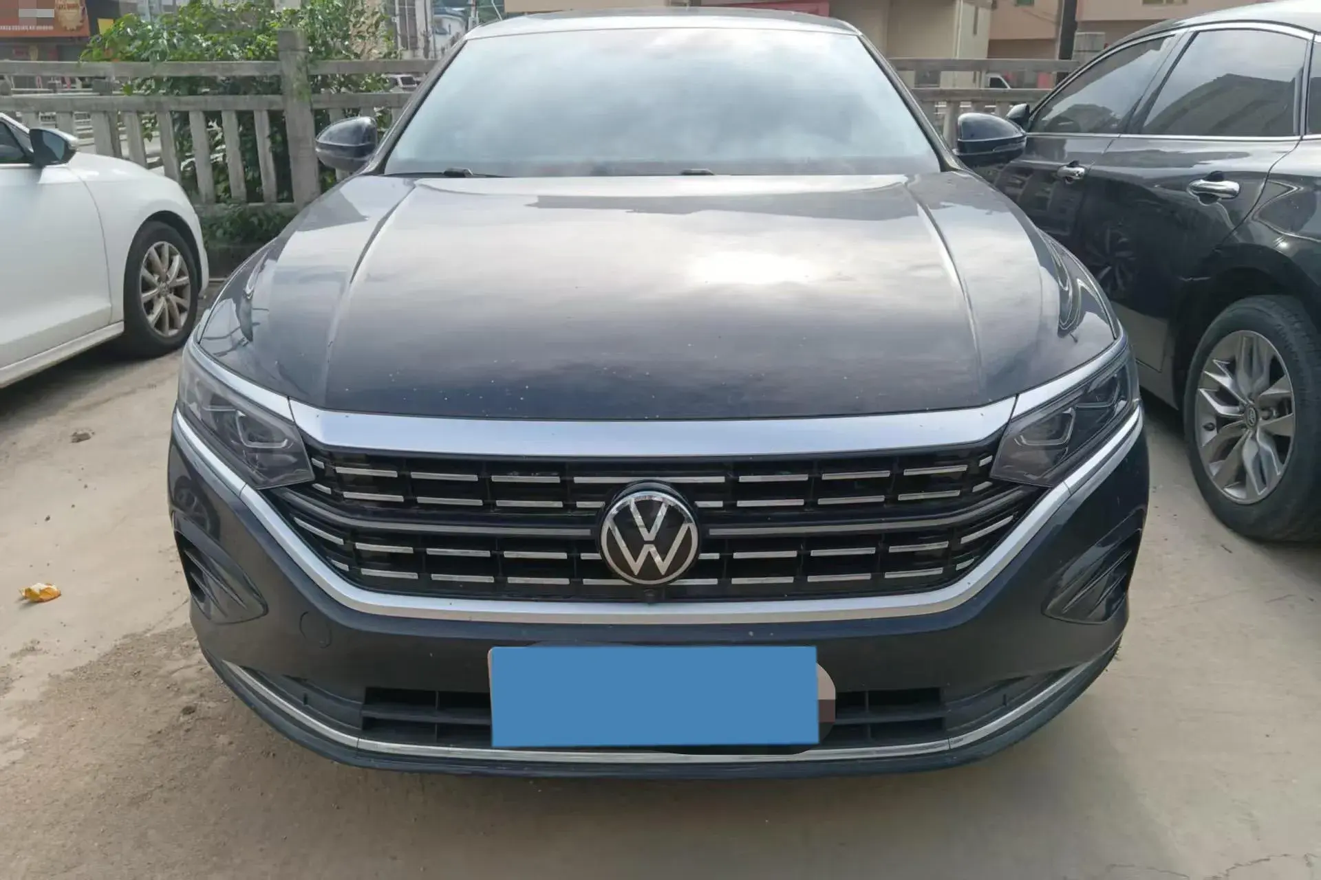 2023 VOLKSWAGEN PASSAT thumbnail 2