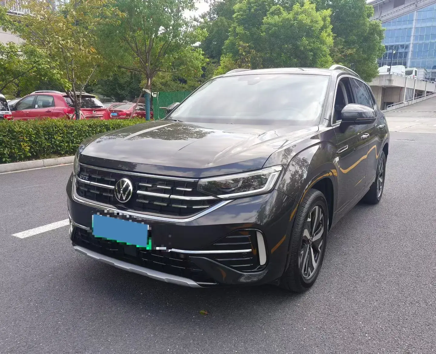 2023 VOLKSWAGEN TAYRON view 1