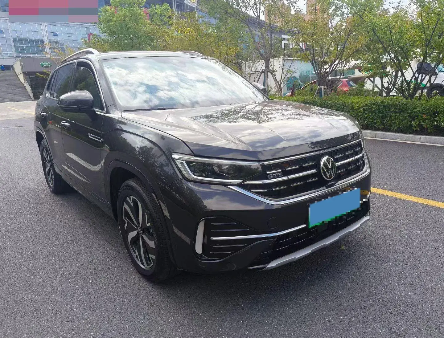 2023 VOLKSWAGEN TAYRON thumbnail 3