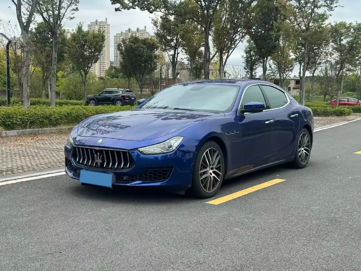 2018 Maserati Ghibli 3.0T 350HP V6 8AT