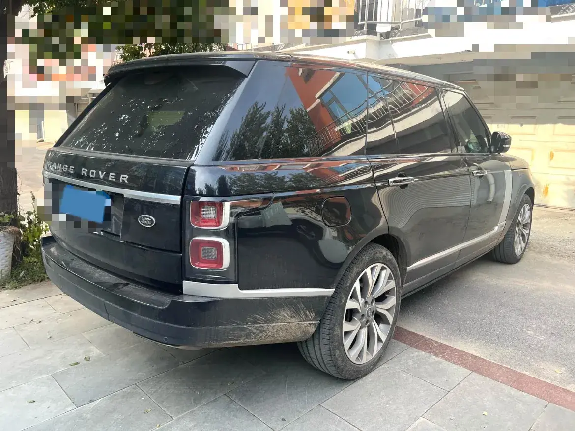 2021 LAND ROVER thumbnail 3