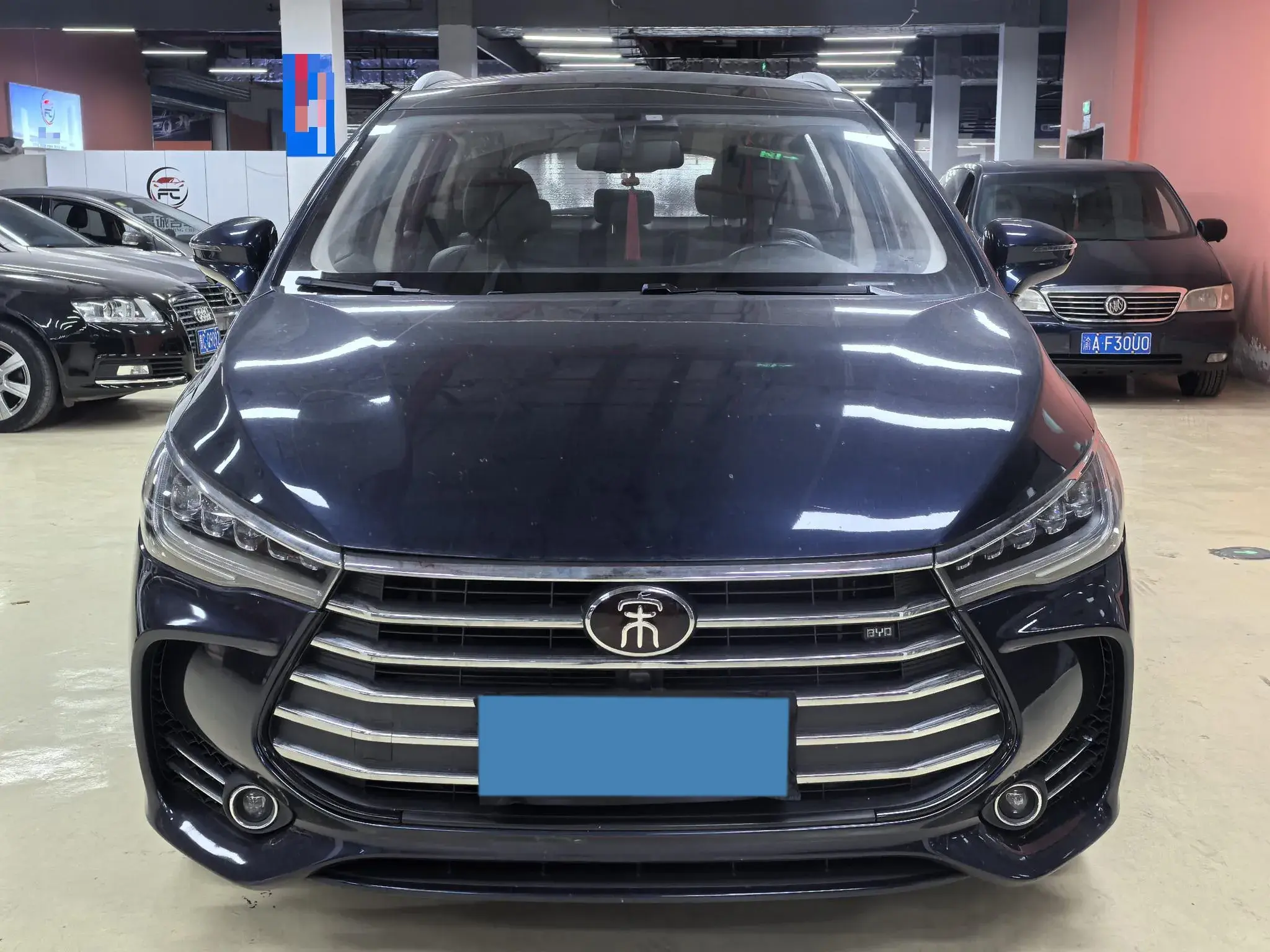 2017 BYD SONG thumbnail 3