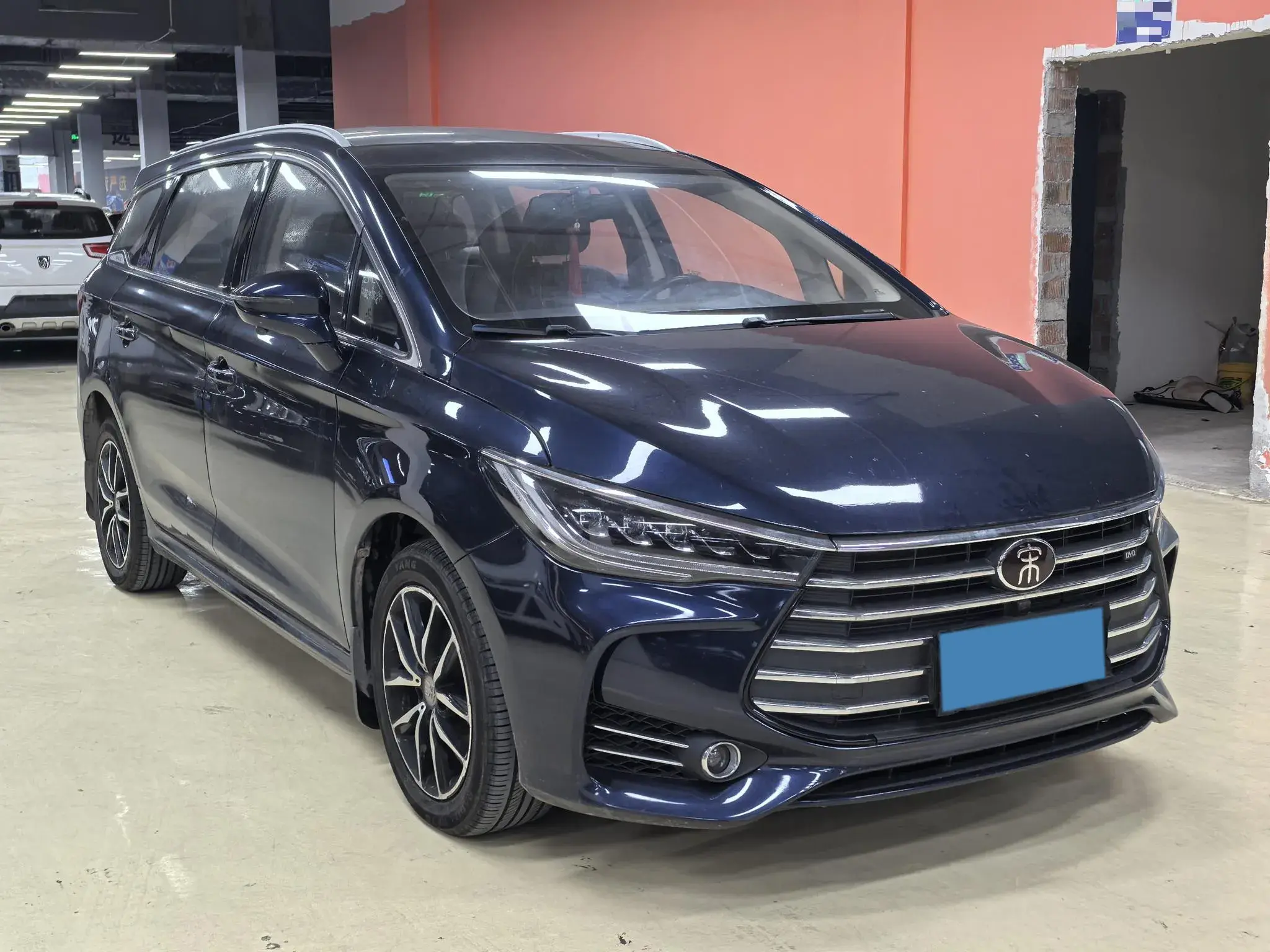 2017 BYD SONG thumbnail 2