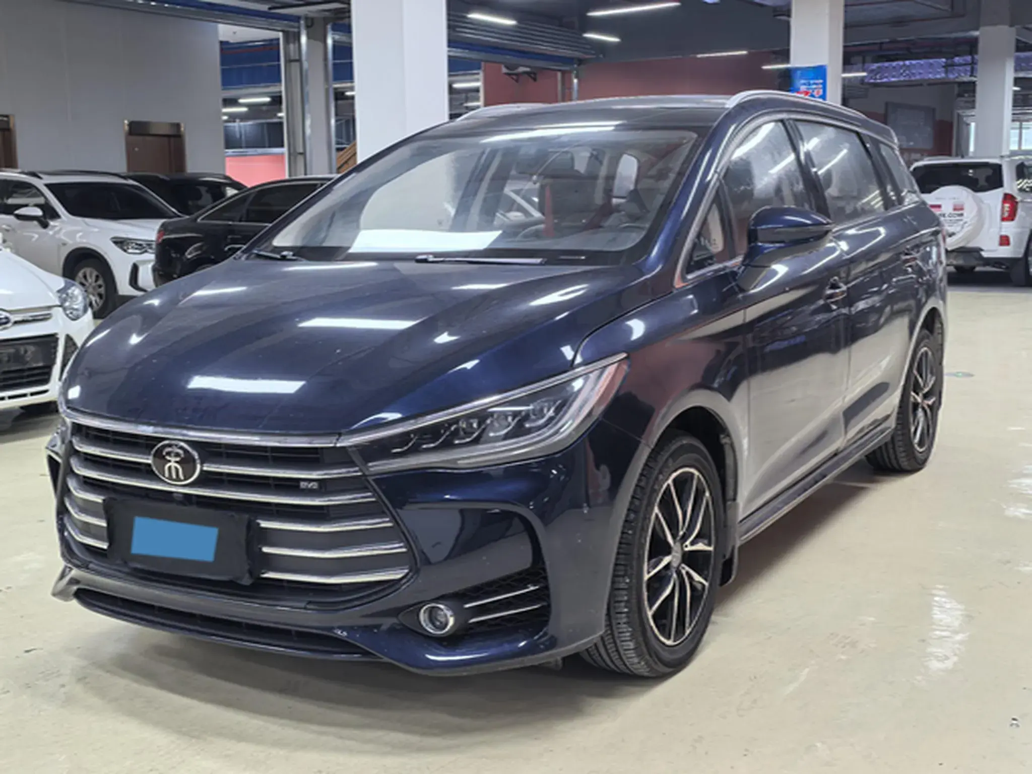 2017 BYD SONG view 1