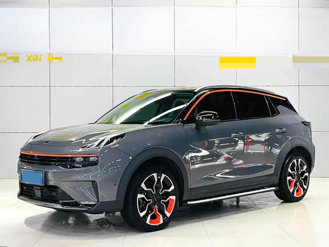 2020 LYNK&CO 06 view 1
