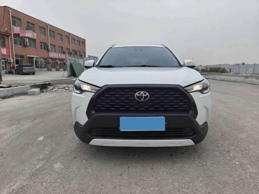 2022 TOYOTA COROLLA thumbnail 2