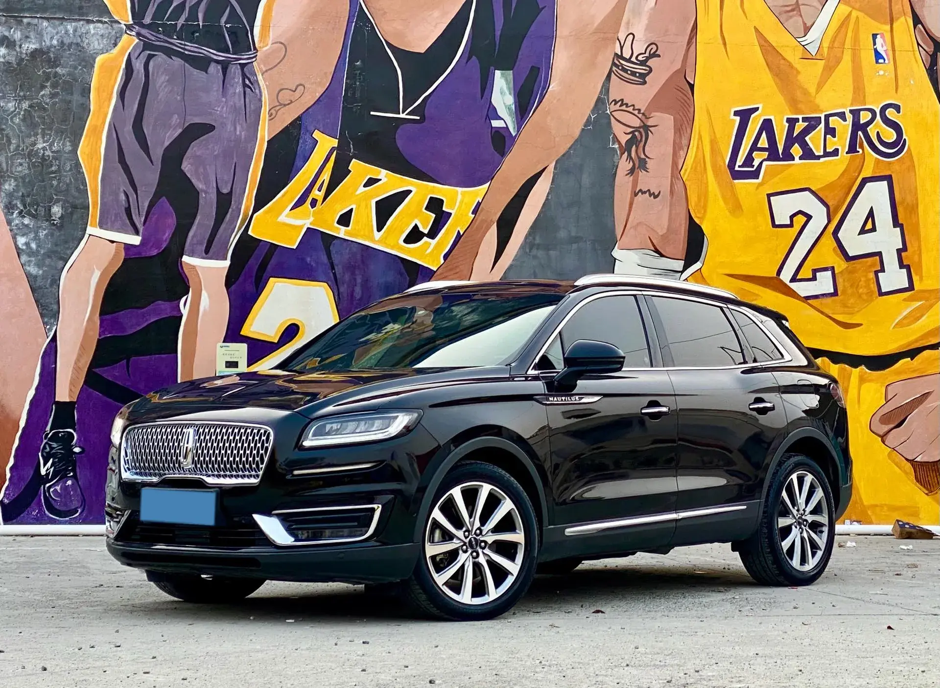 2019 LINCOLN NAUTILUS view 1