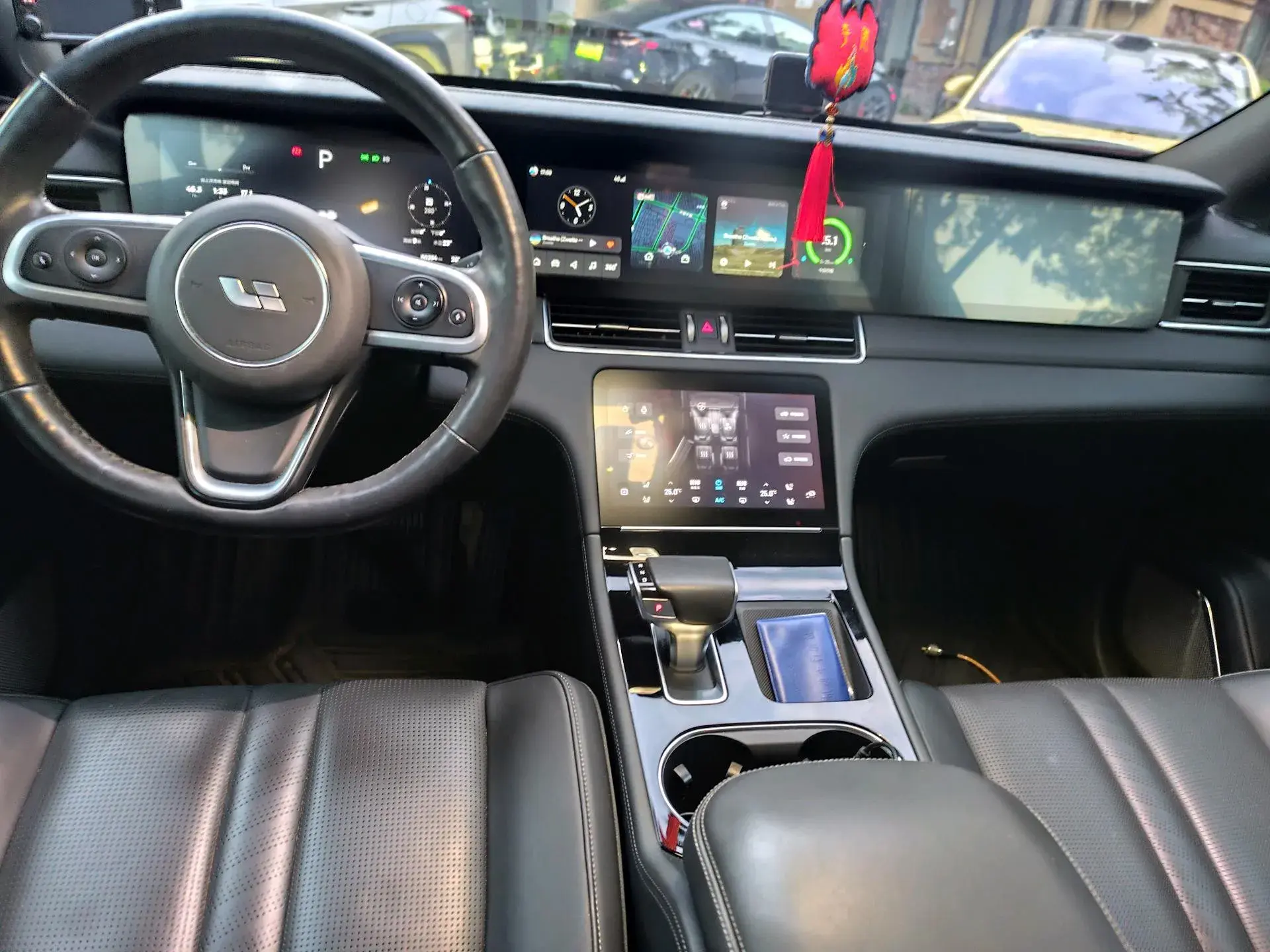 2020 LI ONE thumbnail 4