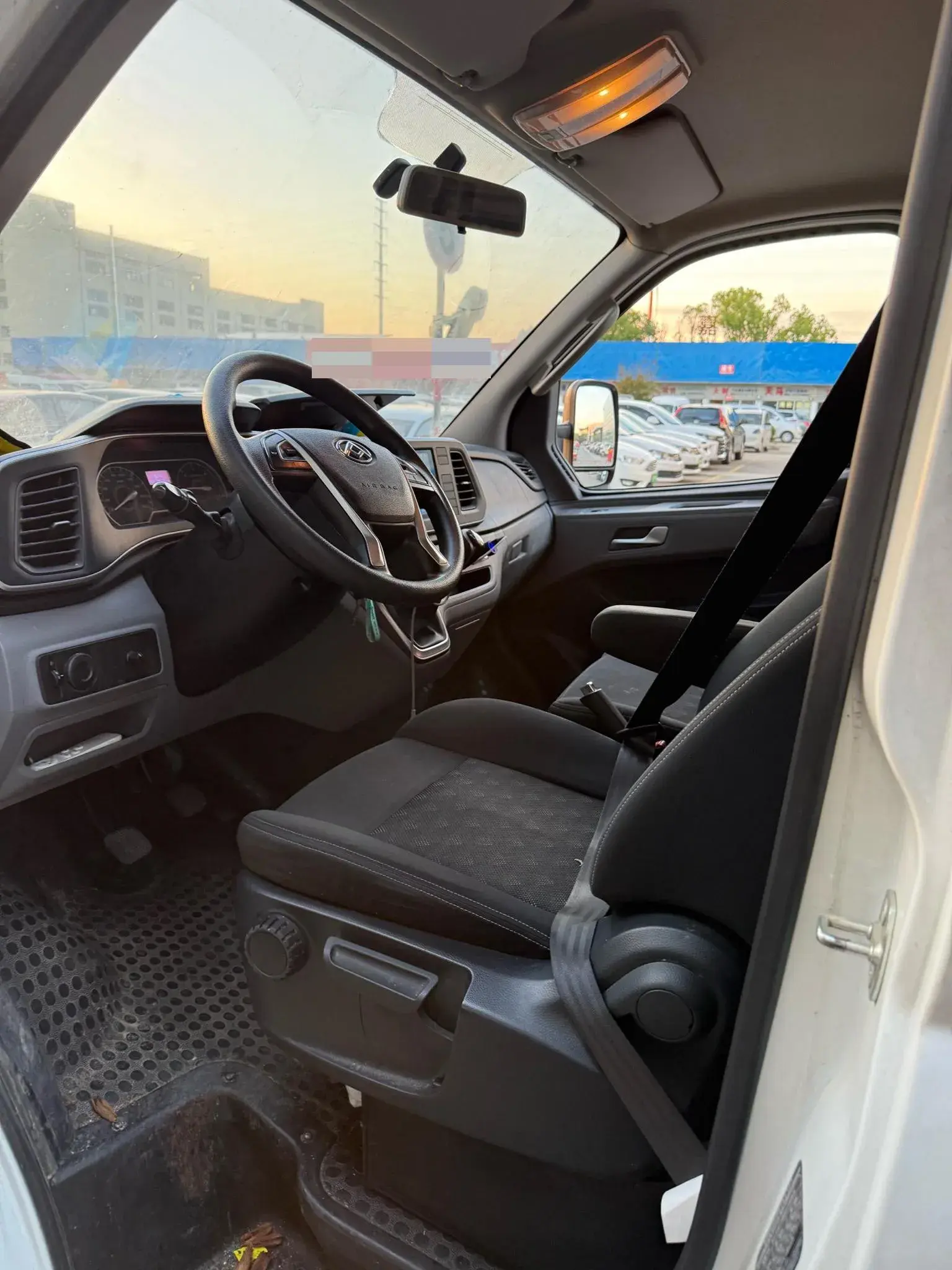 2023 MAXUS XINTU thumbnail 3