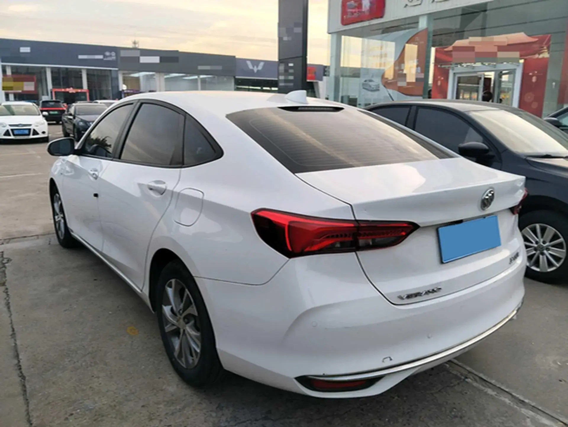 2023 BUICK VERANO thumbnail 4