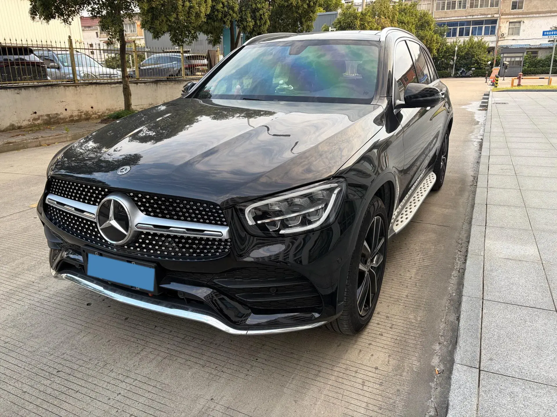 2021 MERCEDES-BENZ GLC view 1