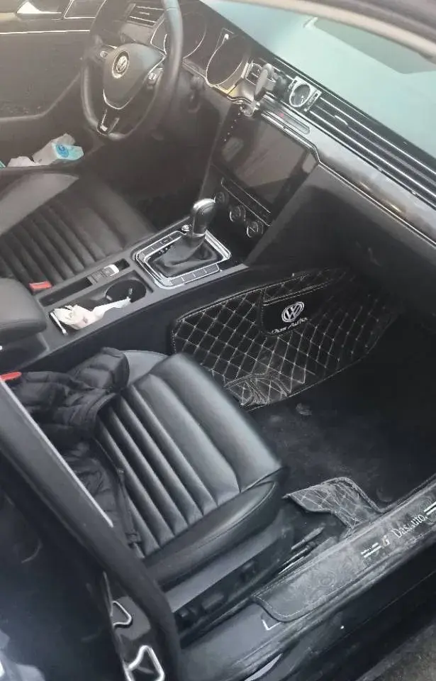 2018 VOLKSWAGEN MAGOTAN thumbnail 2