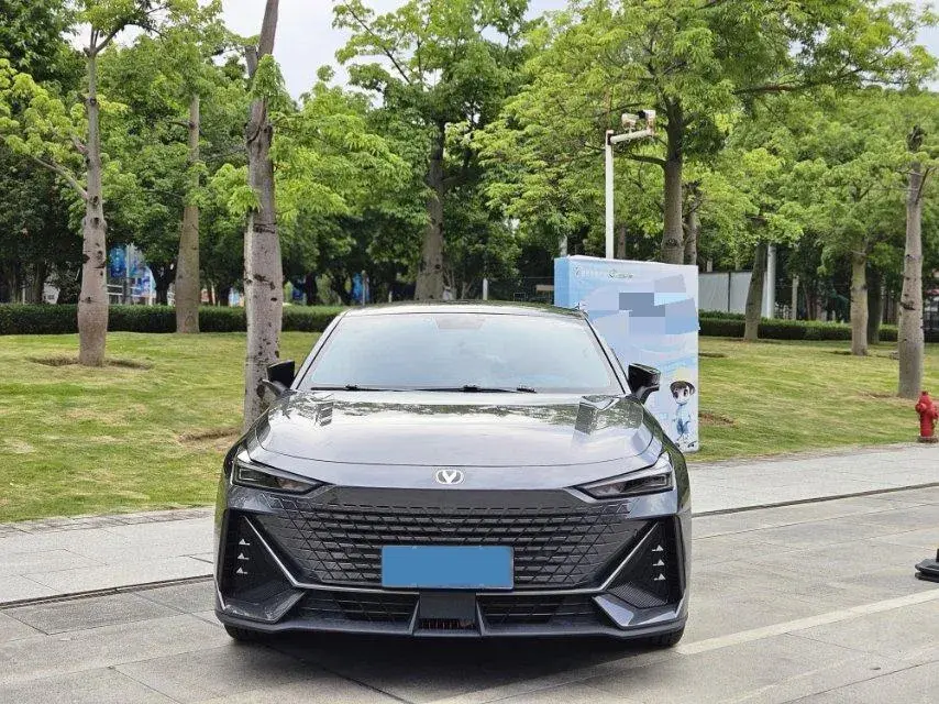 2022 CHANGAN UNI-V thumbnail 2