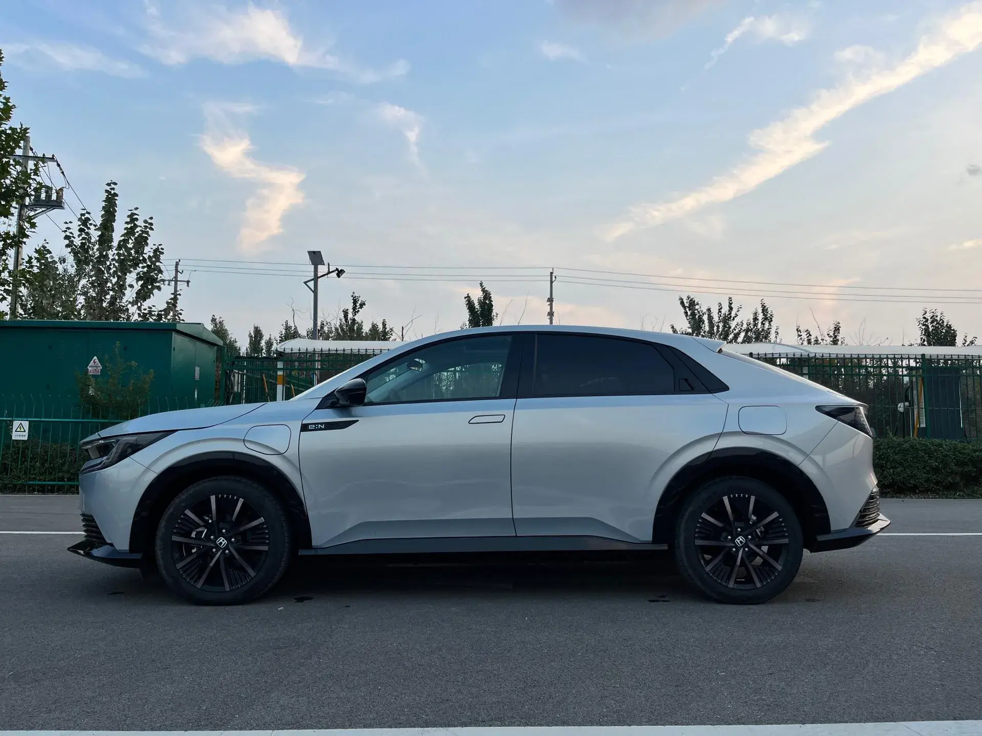 2024 HONDA E:NP2 thumbnail 4