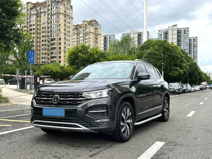 2019 VOLKSWAGEN TAYRON view 1