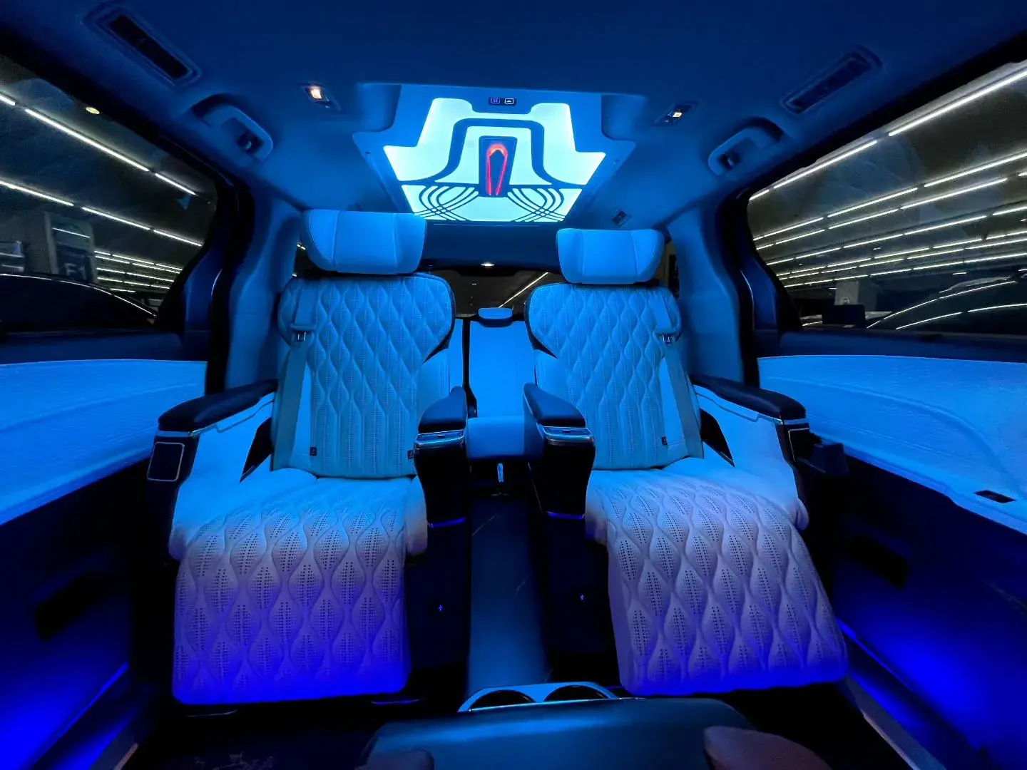 2023 TOYOTA SIENNA thumbnail 4