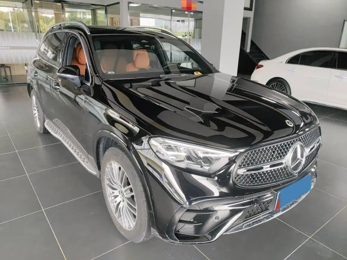 2023 MERCEDES-BENZ GLC thumbnail 2