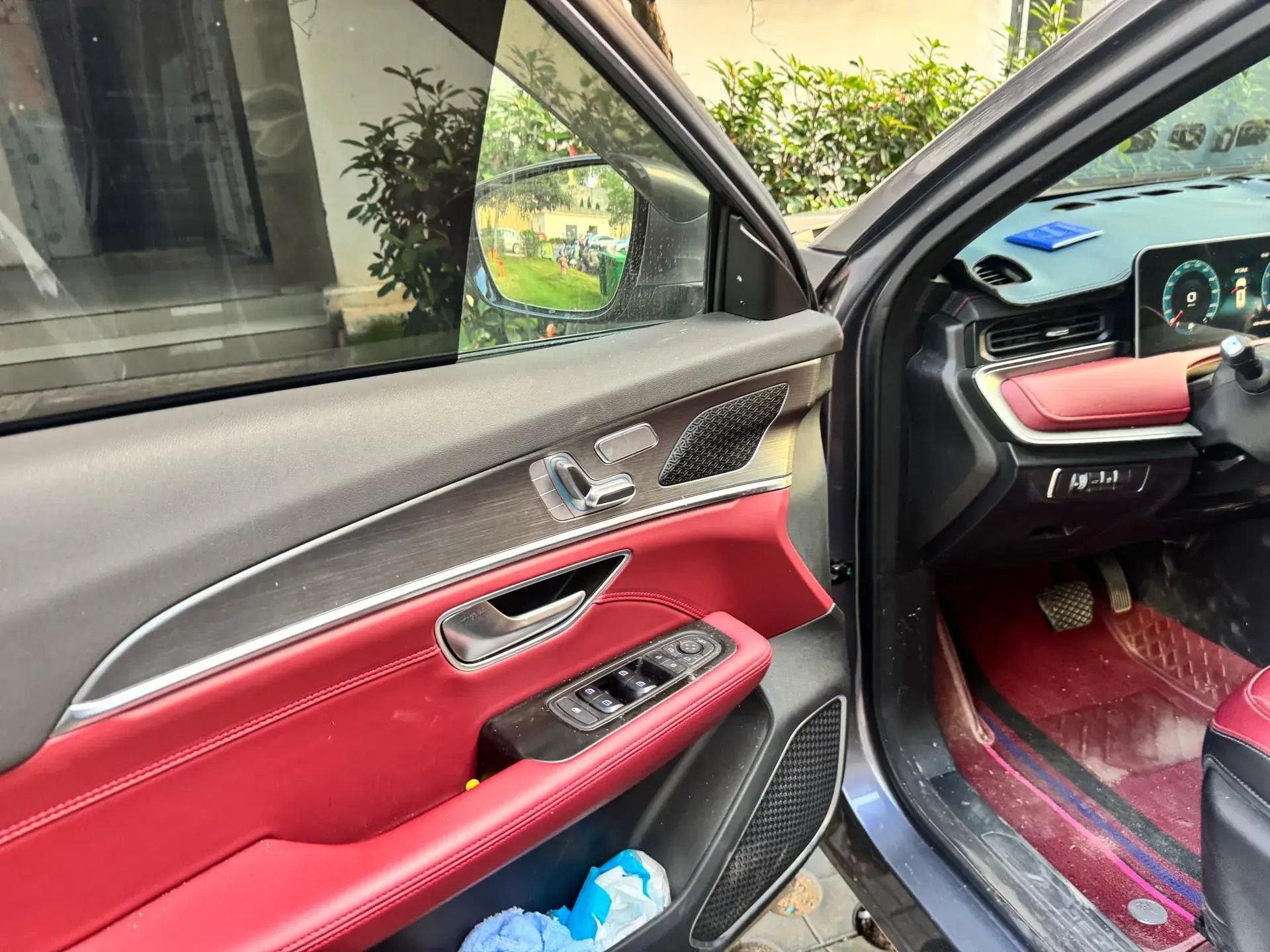 2025 JETOUR X70 thumbnail 2