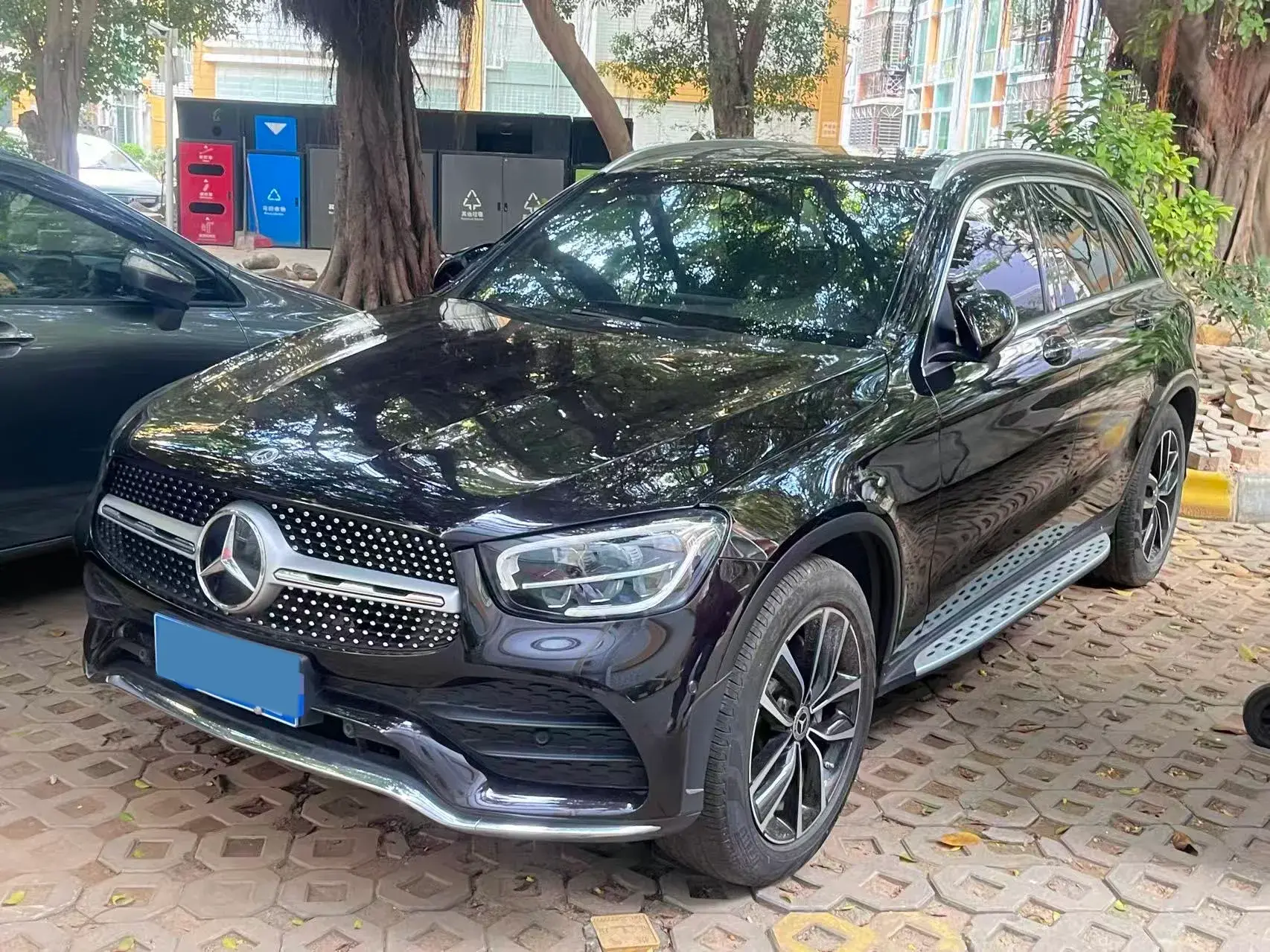 2021 MERCEDES-BENZ GLC view 1