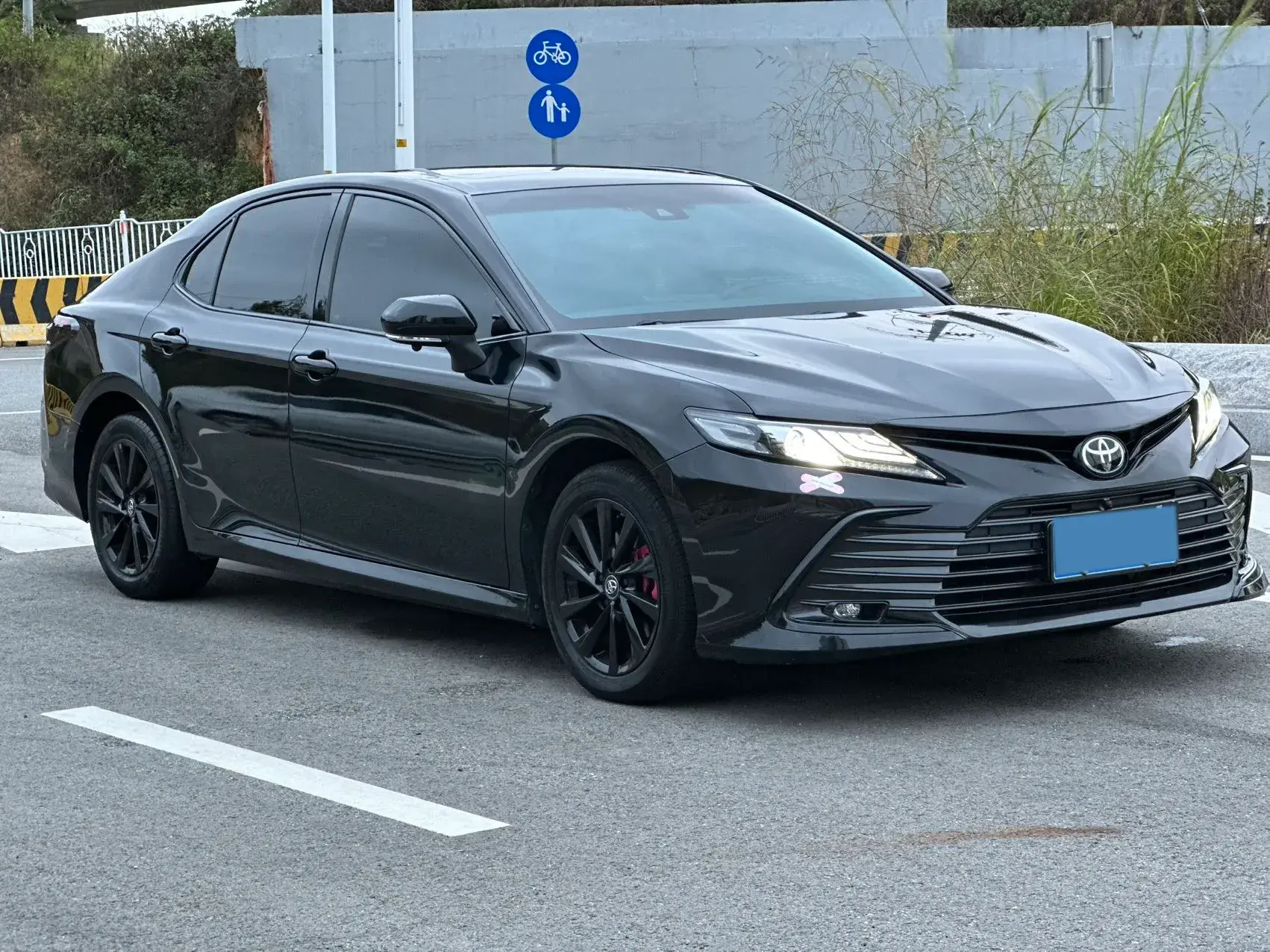 2021 TOYOTA CAMRY thumbnail 3