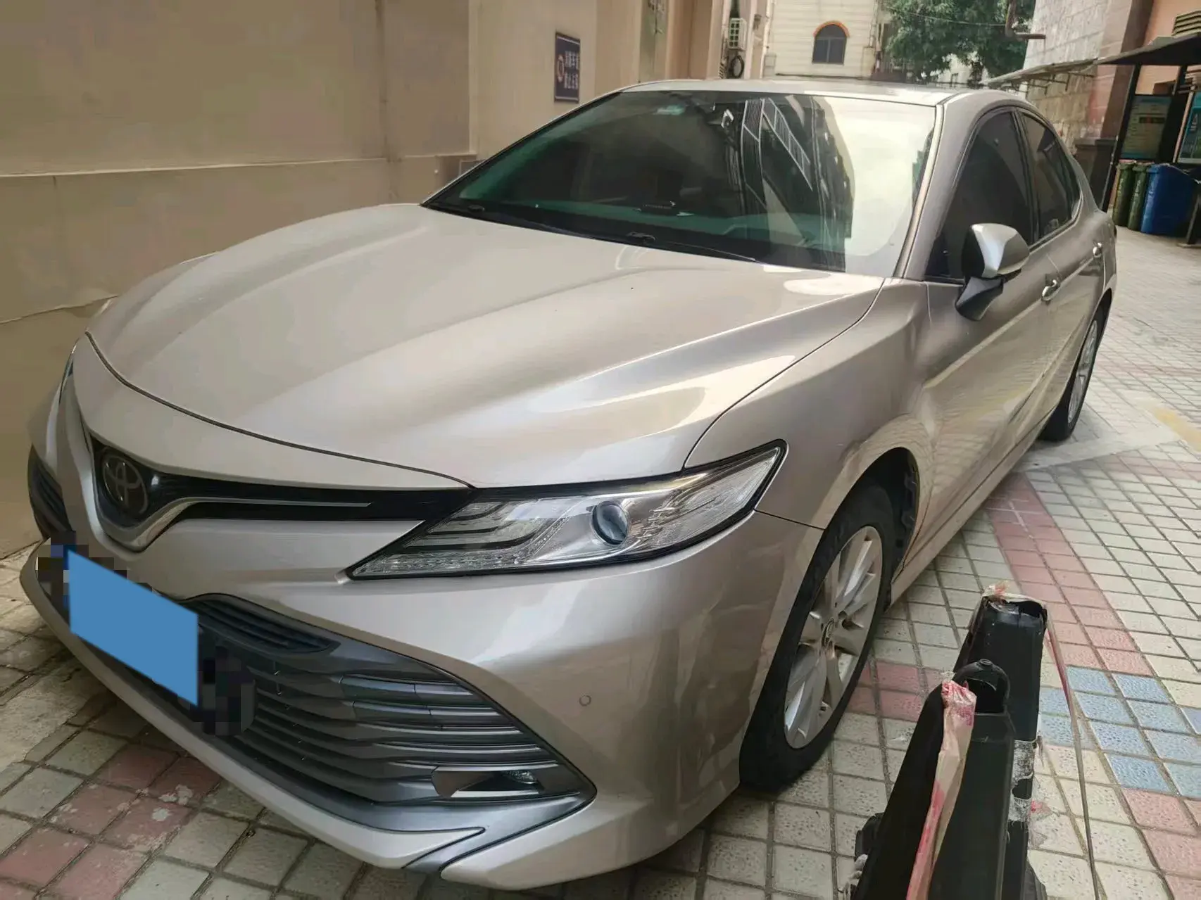 2018 TOYOTA CAMRY view 1
