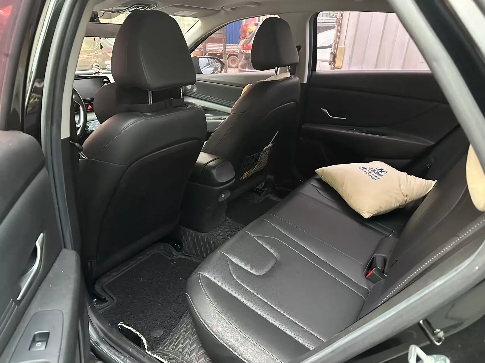 2021 HYUNDAI ELANTRA thumbnail 3