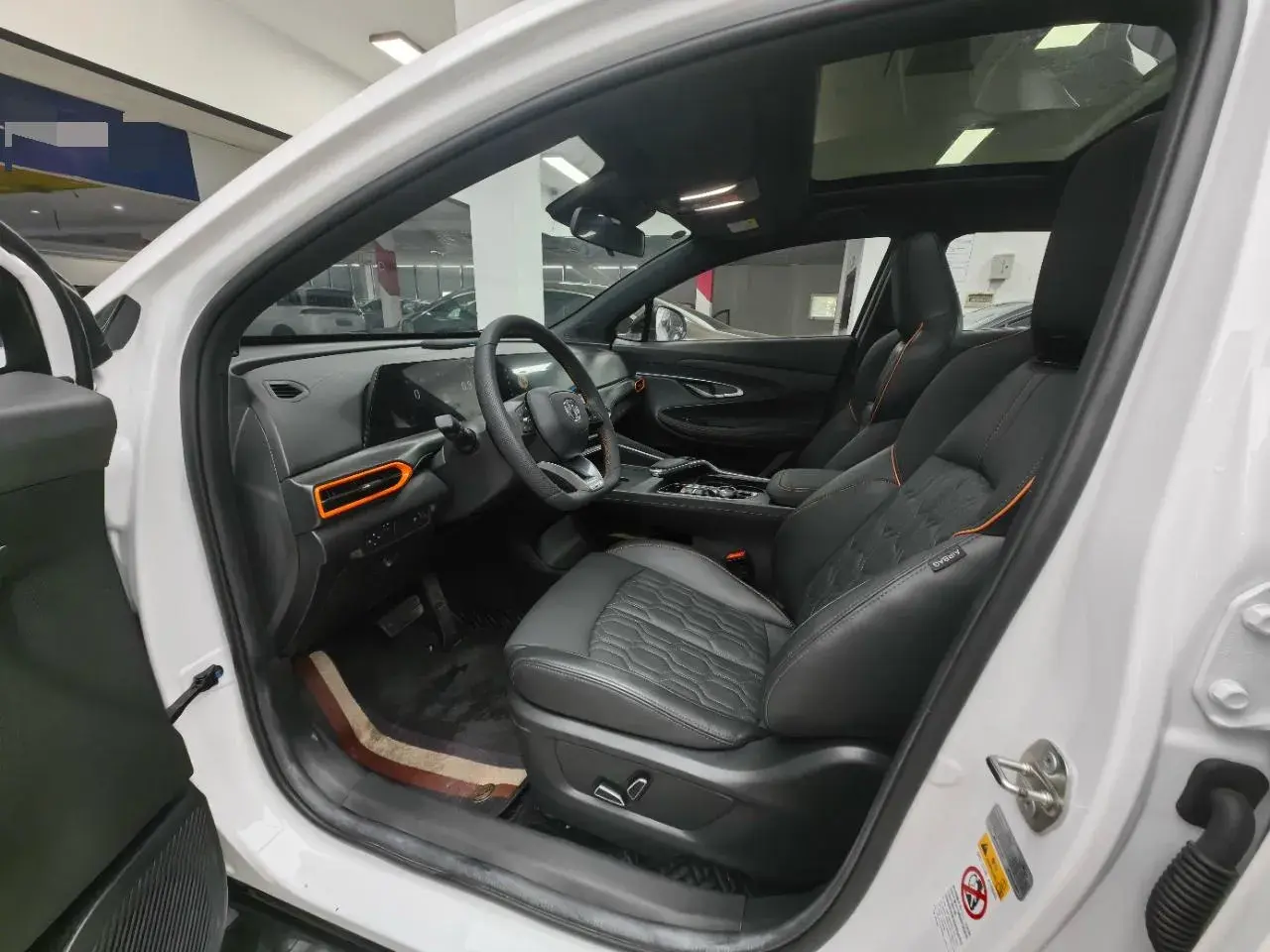 2022 CHANGAN UNI-T thumbnail 4