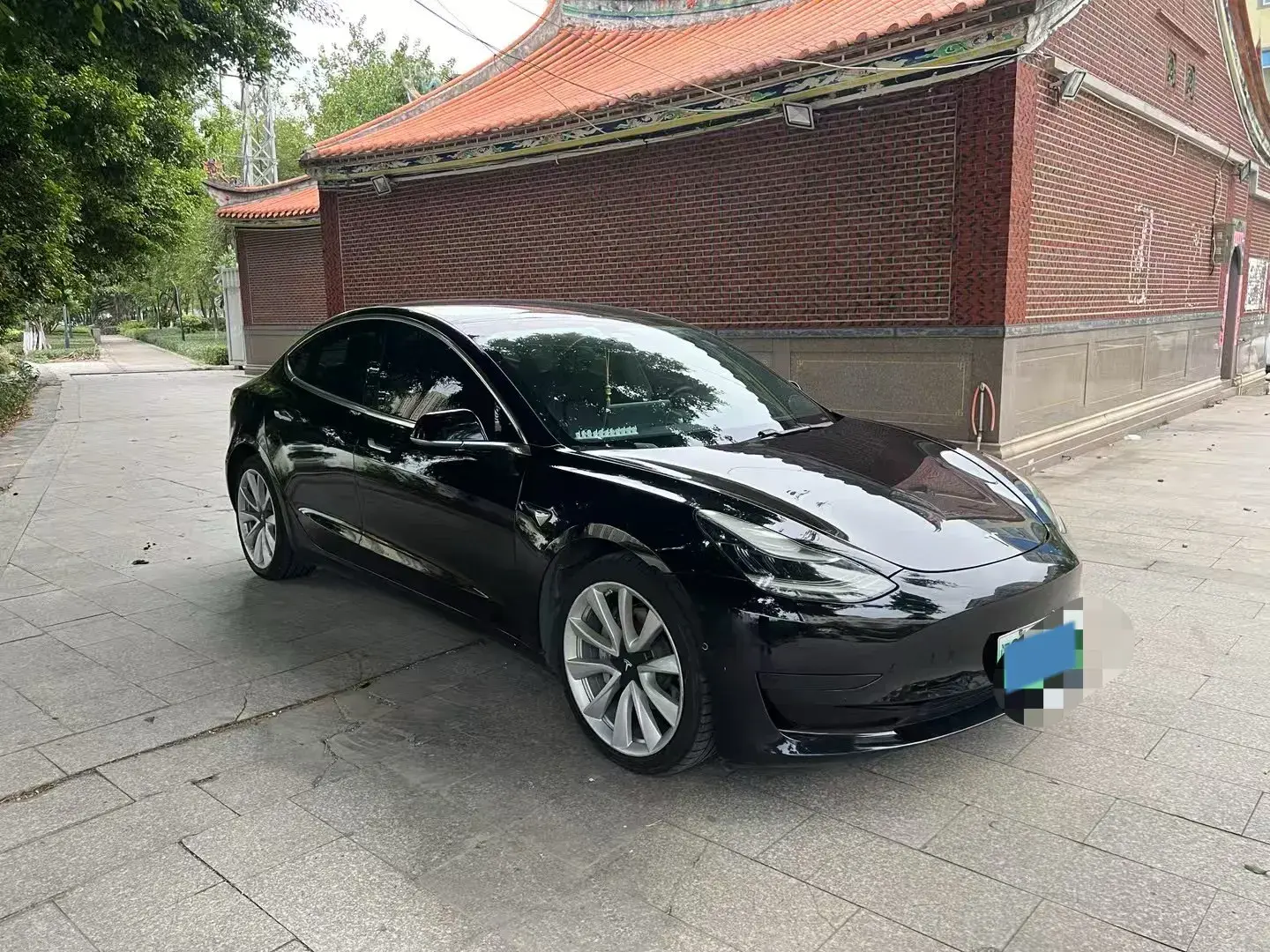 2019 TESLA MODEL thumbnail 3