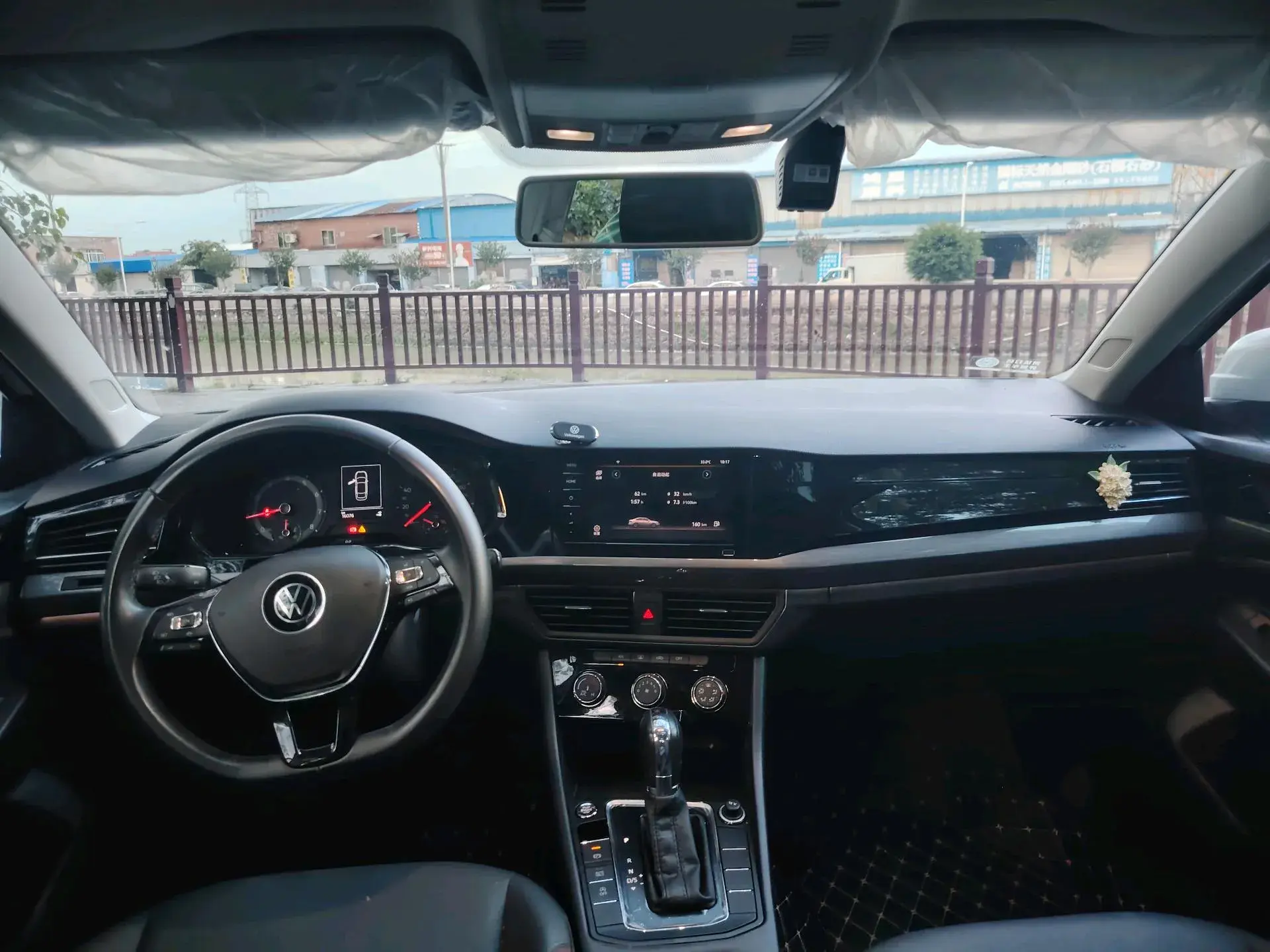 2021 VOLKSWAGEN BORA thumbnail 4