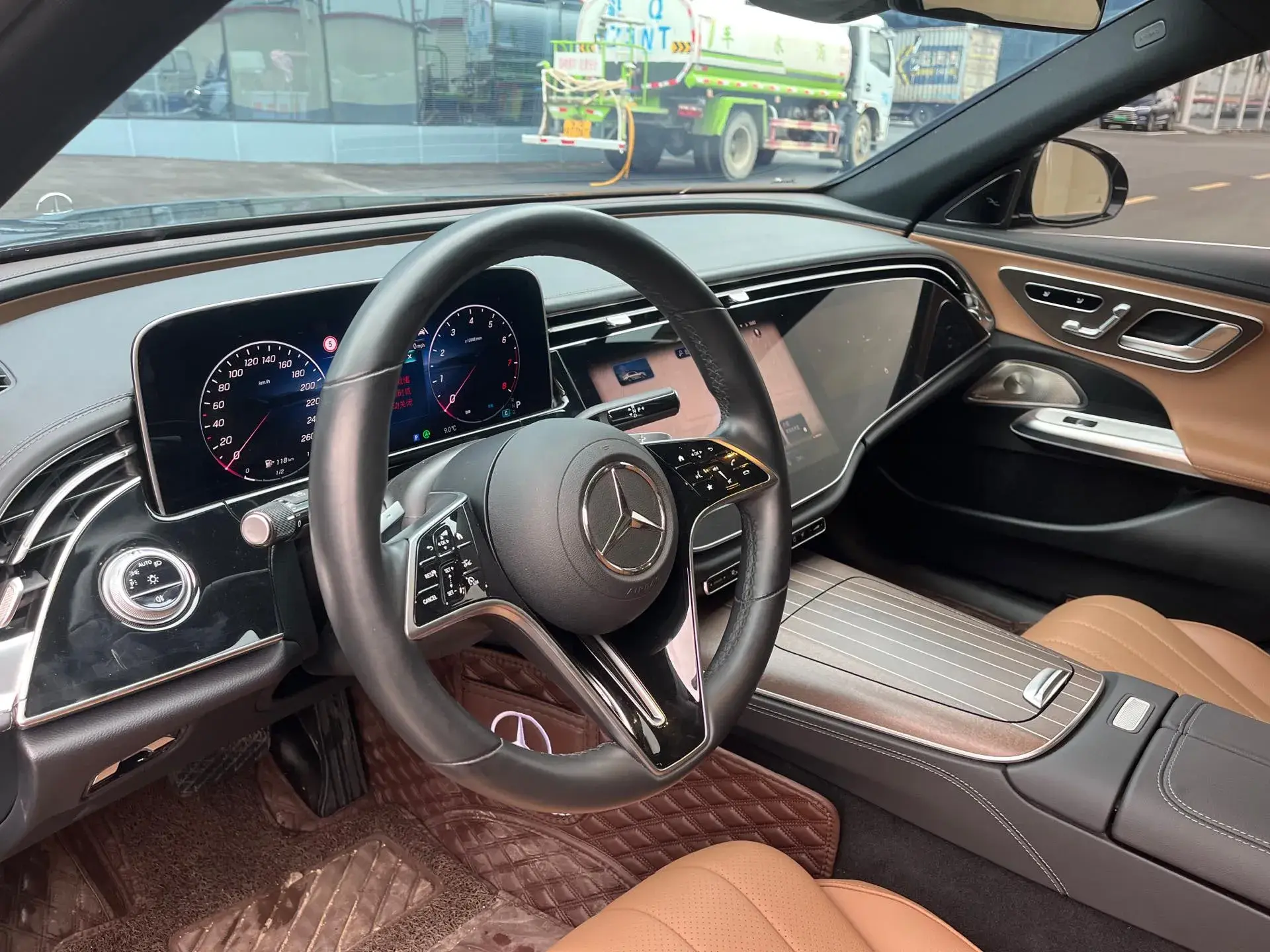 2024 MERCEDES-BENZ E thumbnail 3