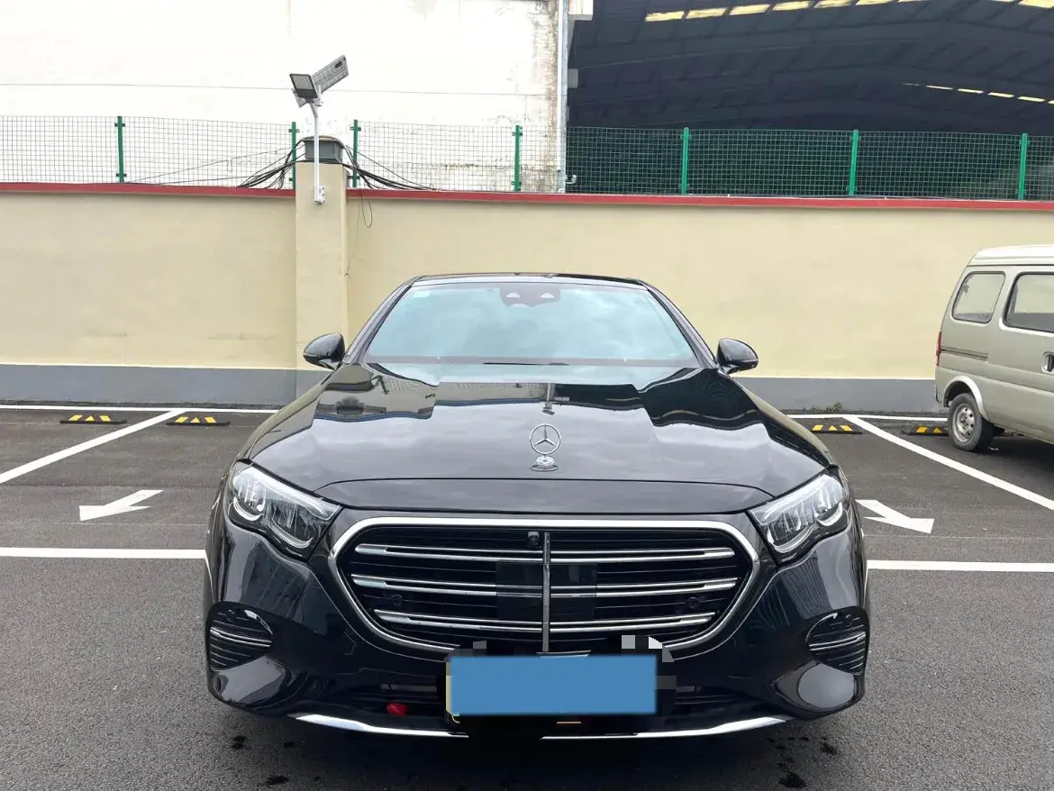 2024 MERCEDES-BENZ E thumbnail 2