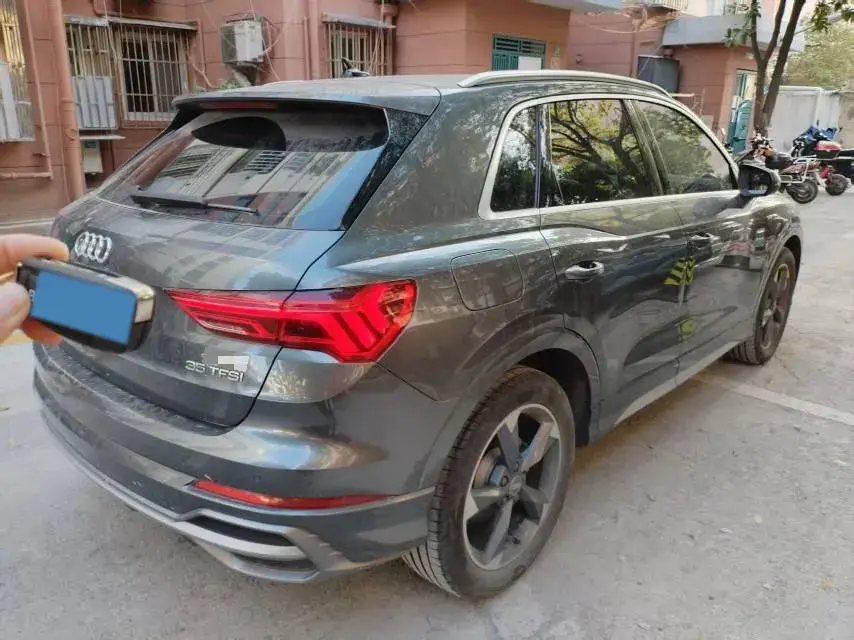 2021 AUDI Q3 thumbnail 3