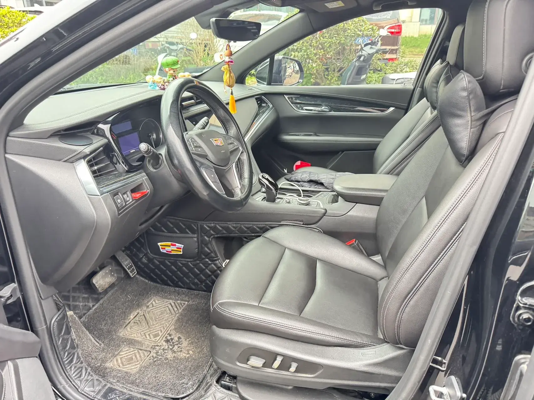 2021 CADILLAC XT5 thumbnail 3