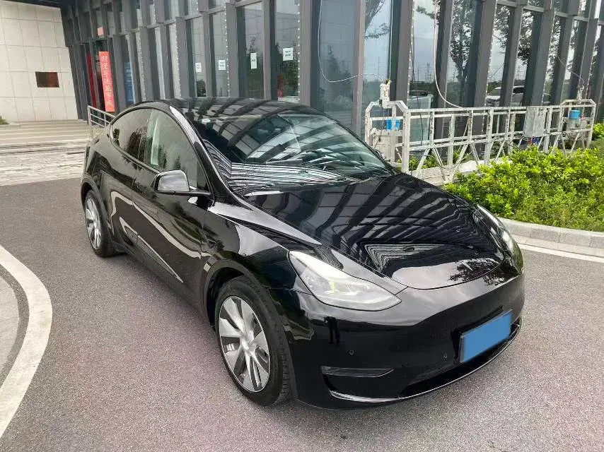 2022 TESLA MODEL thumbnail 4