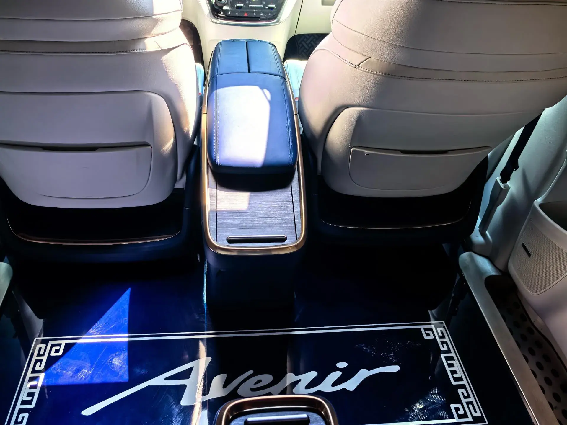 2022 BUICK GL8 thumbnail 4