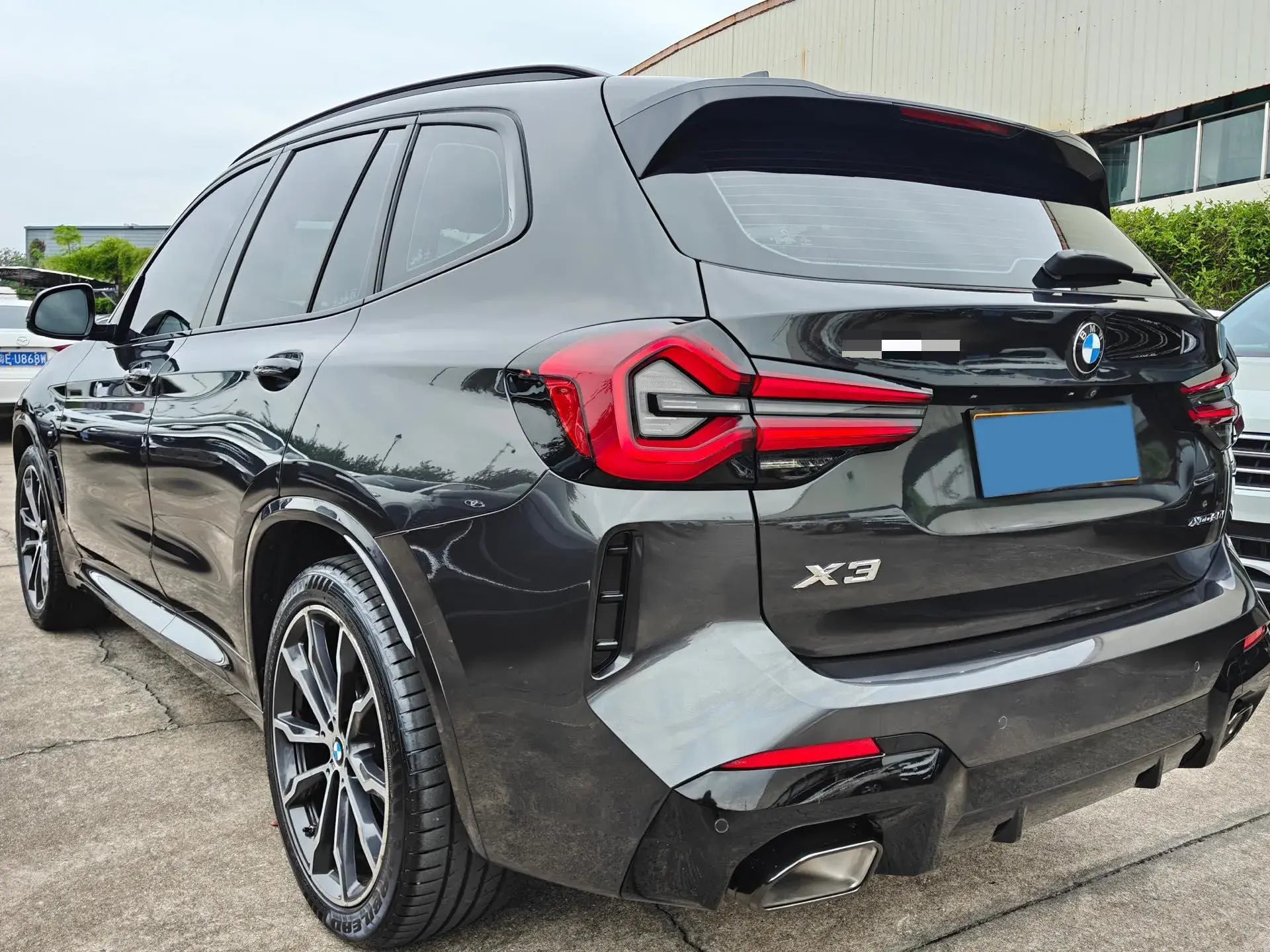 2022 BMW X3 thumbnail 3