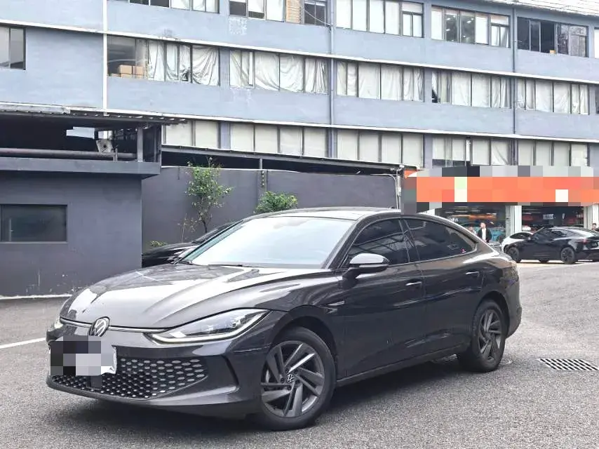 2024 VOLKSWAGEN LAMANDO view 1