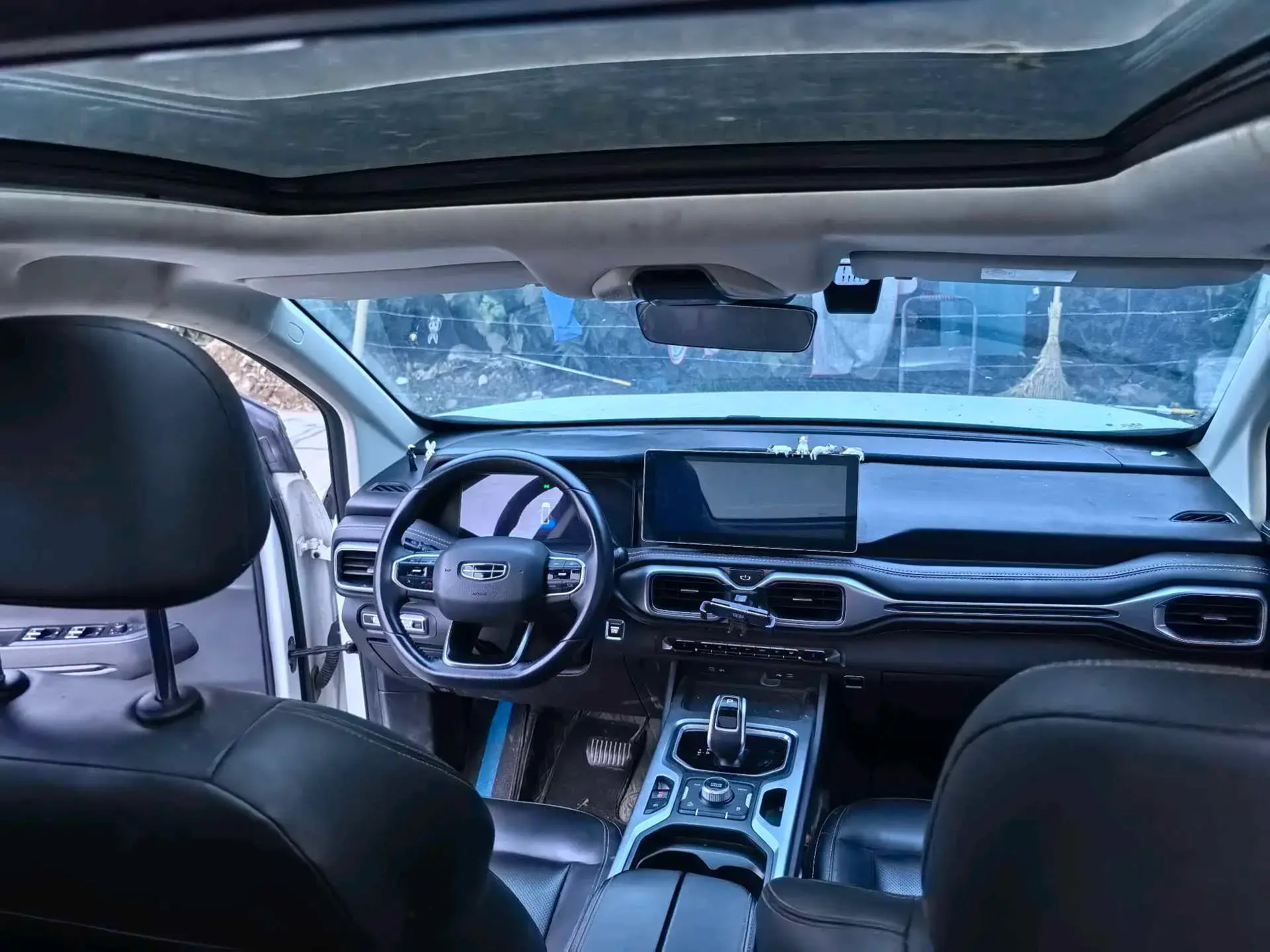 2020 GEELY OKAVANGO thumbnail 4