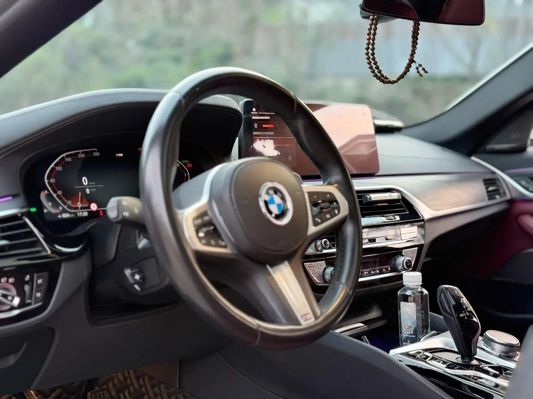 2022 BMW 5 thumbnail 4