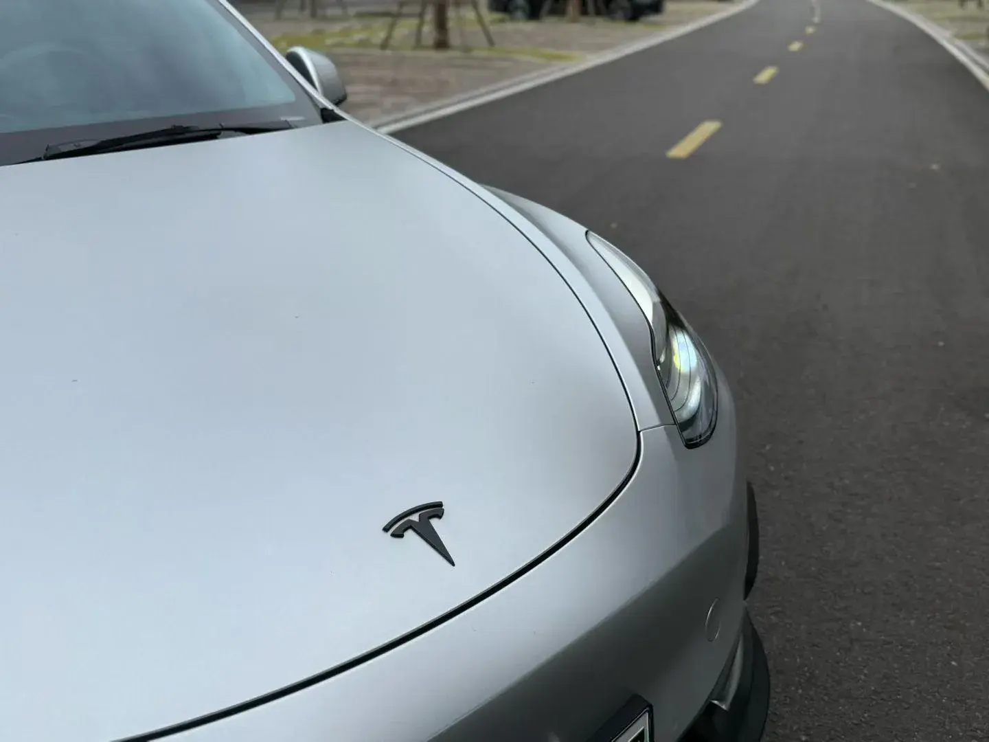 2022 TESLA MODEL thumbnail 2