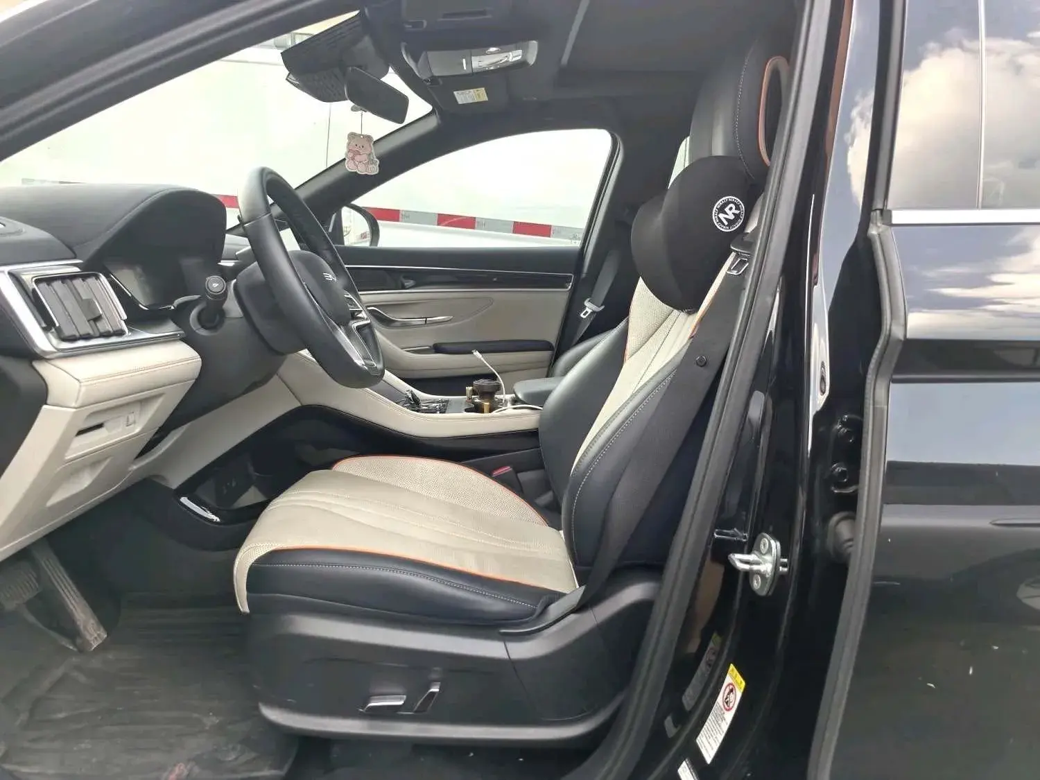 2024 BYD SONG thumbnail 2