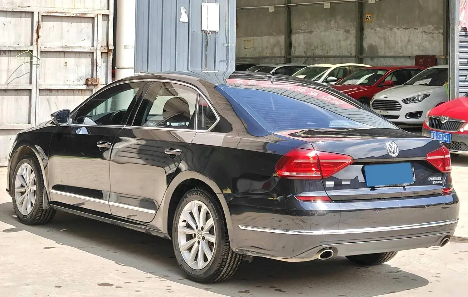 2017 VOLKSWAGEN PASSAT thumbnail 4