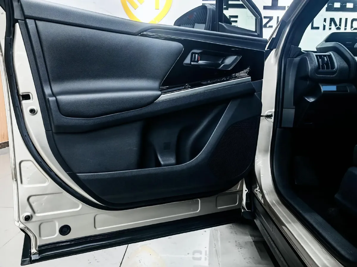 2022 Toyota bZ4X BEV 66.7KWH,autocango,china used car exporter,china ev exporter,chinese used car exporter,chinese used ev exporter