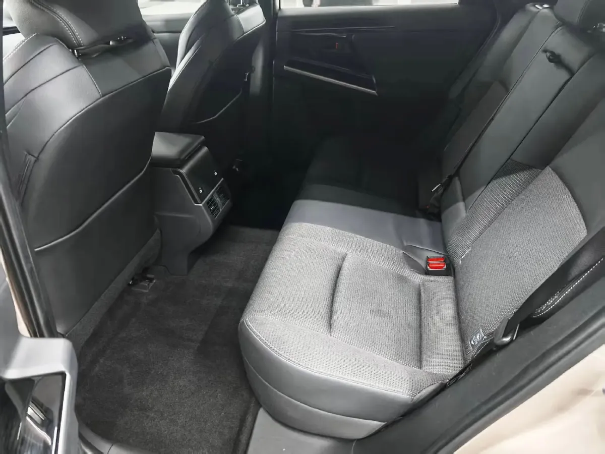 2022 Toyota bZ4X BEV 66.7KWH,autocango,china used car exporter,china ev exporter,chinese used car exporter,chinese used ev exporter