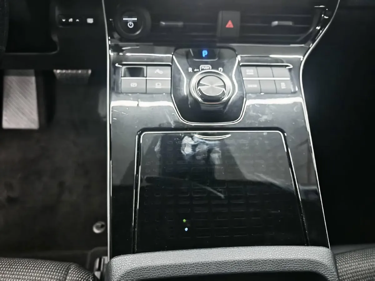 2022 Toyota bZ4X BEV 66.7KWH,autocango,china used car exporter,china ev exporter,chinese used car exporter,chinese used ev exporter