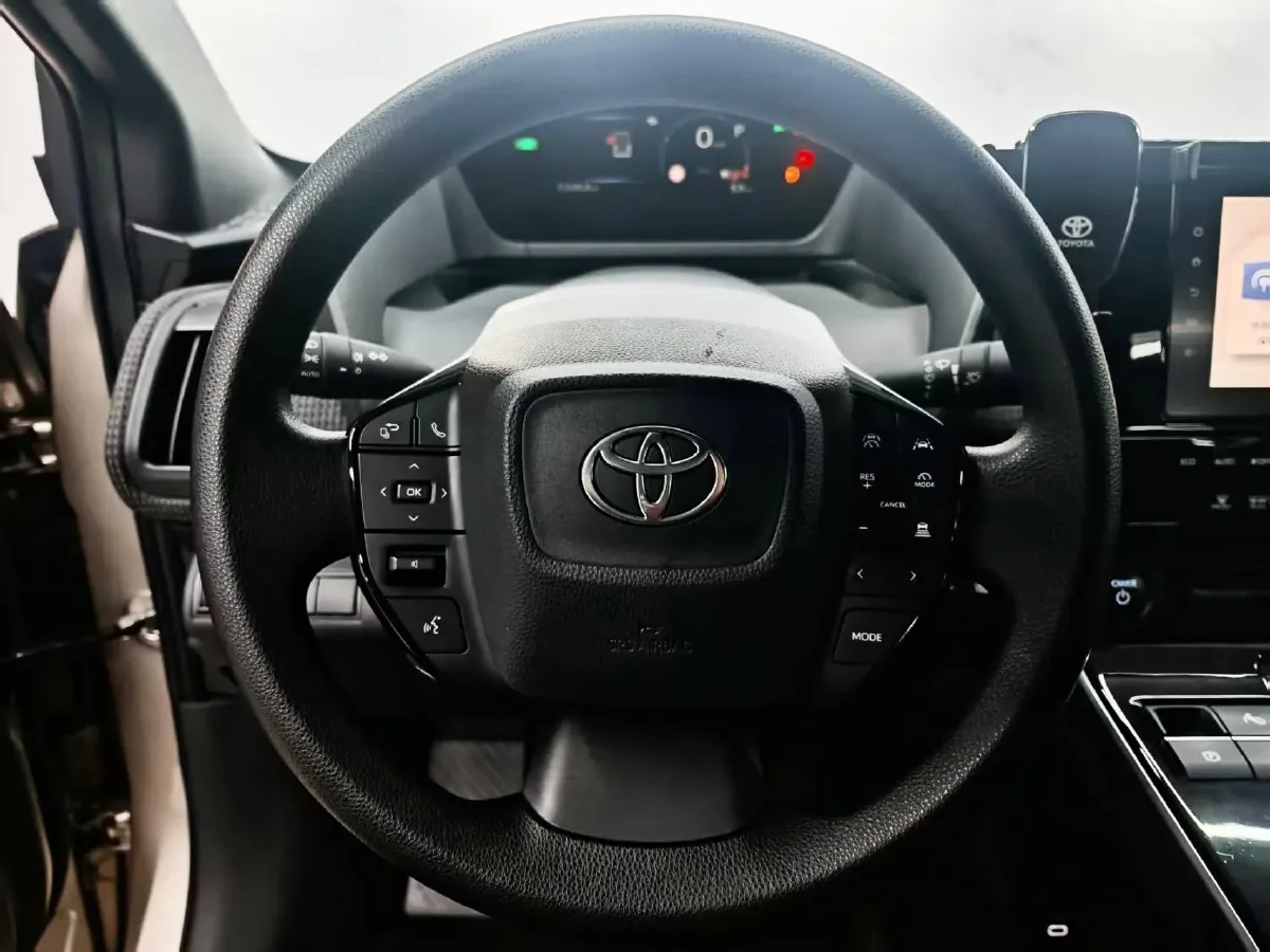 2022 Toyota bZ4X BEV 66.7KWH,autocango,china used car exporter,china ev exporter,chinese used car exporter,chinese used ev exporter