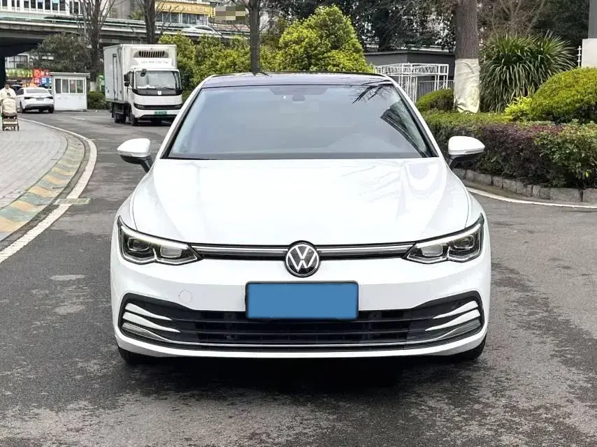 2021 VOLKSWAGEN GOLF thumbnail 2