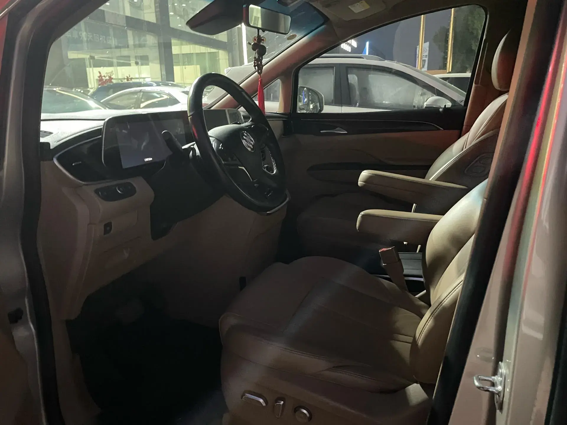 2020 BUICK GL8 thumbnail 2