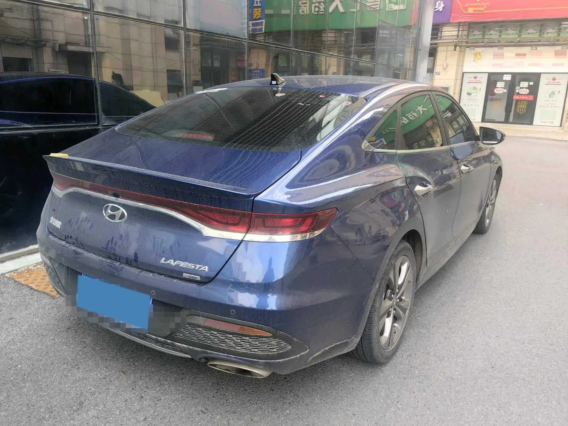 2019 HYUNDAI LA thumbnail 3